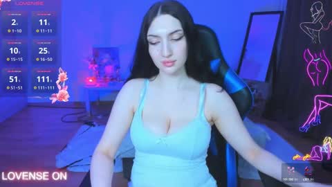 Snapshot of jessa__smith chatting on December 11, 7:46 pm hello my name is Hanna online show from December 11, 7:46 pm