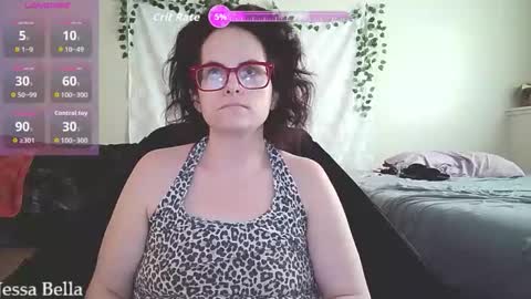 GoddessJessaBella online show from June 3, 4:12 pm