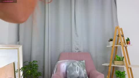 bella  adams online show from January 26, 9:51 am