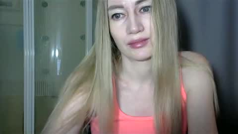 Snapshot of jessfox1 chatting on December 28, 11:05 pm JessFox1 online show from December 28, 11:05 pm
