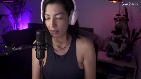 Snapshot of jessi_dreams chatting on December 5, 4:31 am Jessica Gomez online show from December 5, 4:31 am