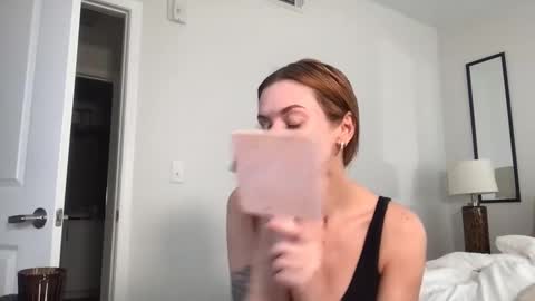 Jessica Aaren online show from April 14, 4:24 pm