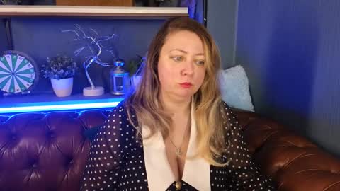 Snapshot of jessica_foxie chatting on January 4, 12:38 pm Jessica online show from January 4, 12:38 pm