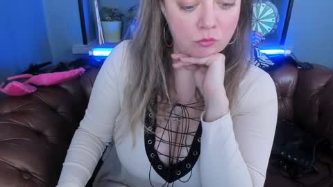 Snapshot of jessica_foxie chatting on January 30, 4:13 pm Jessica online show from January 30, 4:13 pm
