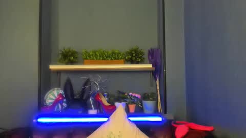 Snapshot of jessica_foxie chatting on February 20, 5:51 pm Jessica online show from February 20, 5:51 pm