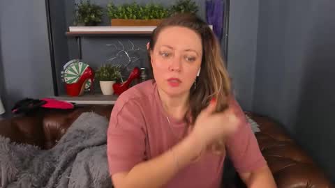 Snapshot of jessica_foxie chatting on March 10, 12:04 pm Jessica online show from March 10, 12:04 pm