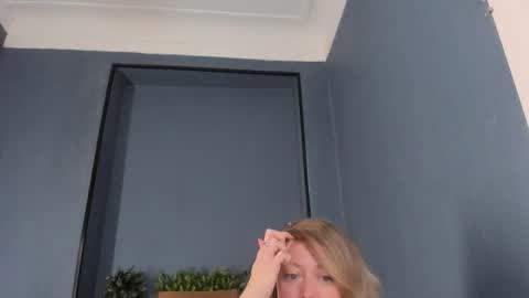 Jessica online show from November 15, 11:07 am