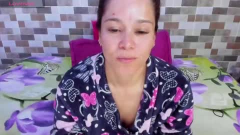 jessimodel independient online show from April 12, 7:19 pm