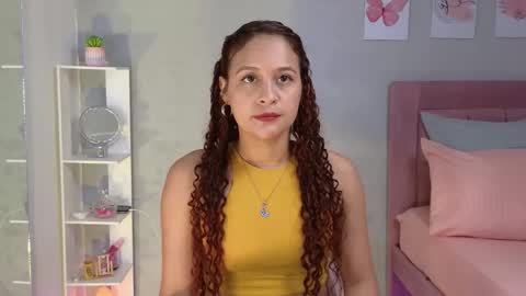 Snapshot of jessica_tom_ chatting on November 4, 3:22 pm Jessica online show from November 4, 3:22 pm