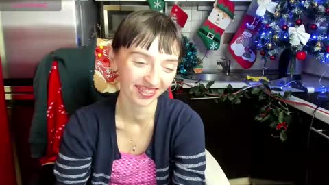 jessicaforris online show from December 14, 12:44 pm