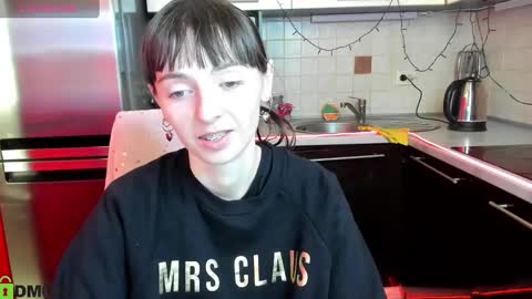 jessicaforris online show from February 26, 7:53 am