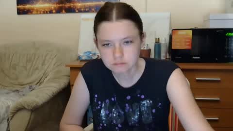 Snapshot of jessicaholland1 chatting on June 23, 7:01 pm jessicaholland1 online show from June 23, 7:01 pm