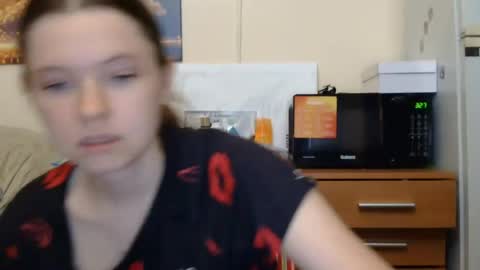 Snapshot of jessicaholland1 chatting on July 17, 6:24 pm jessicaholland1 online show from July 17, 6:24 pm
