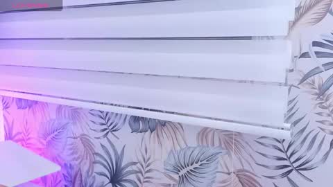 JESSI AND NAOMI online show from February 20, 11:16 pm