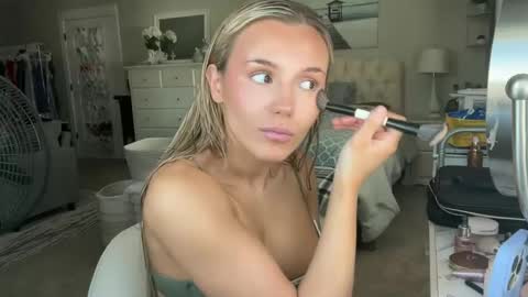 Jessica Parker online show from September 17, 5:36 pm