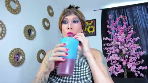 Jessica Caicedo online show from May 15, 7:21 pm