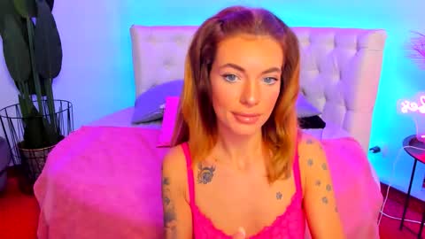 Snapshot of jessicasky_ chatting on October 25, 7:52 pm Jessy online show from October 25, 7:52 pm