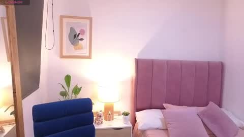 Jess online show from December 13, 6:49 pm