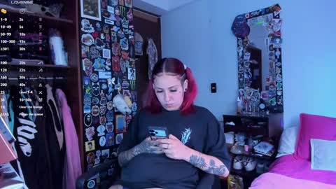 Snapshot of jessie_williams_01 chatting on January 22, 8:49 pm Your Sweet Angel online show from January 22, 8:49 pm