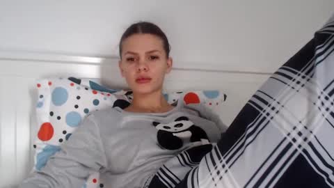 jessieryan online show from December 16, 6:32 am