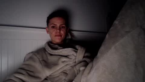 jessieryan online show from January 23, 5:24 am