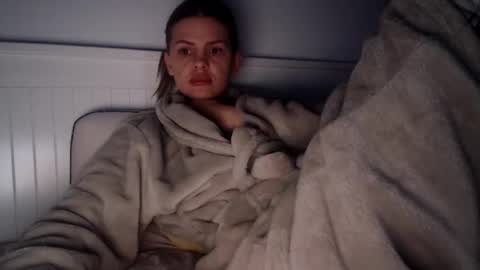 jessieryan online show from February 5, 5:52 am