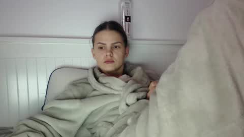 jessieryan online show from October 21, 3:40 am