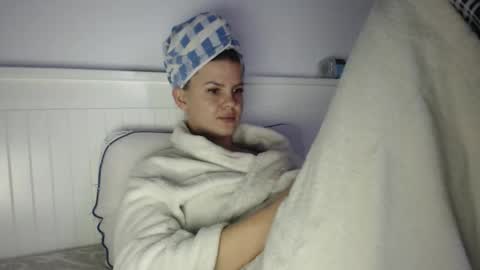 jessieryan online show from February 22, 5:40 am