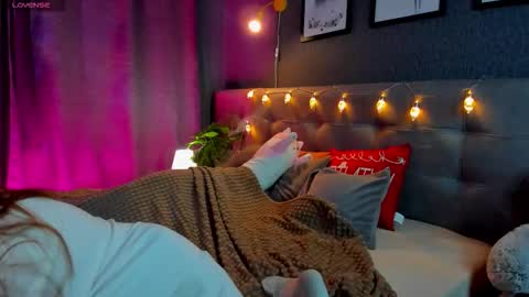 Jessie online show from December 15, 9:13 am