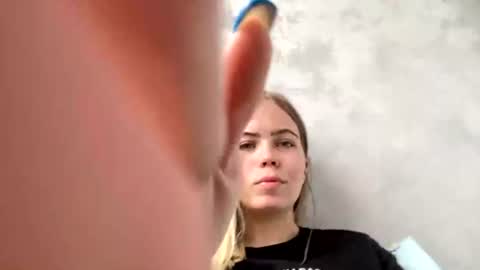 Snapshot of jessika_evans chatting on June 20, 7:00 am jessika_evans online show from June 20, 7:00 am