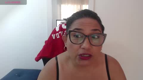 Snapshot of jessikahorny chatting on April 18, 1:59 pm paola online show from April 18, 1:59 pm