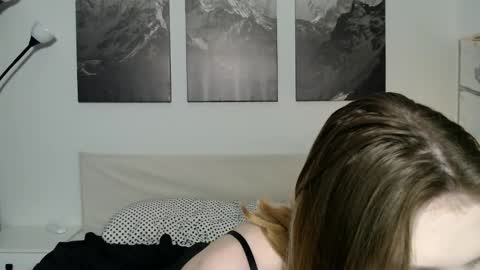 jessstonem online show from February 23, 11:57 pm