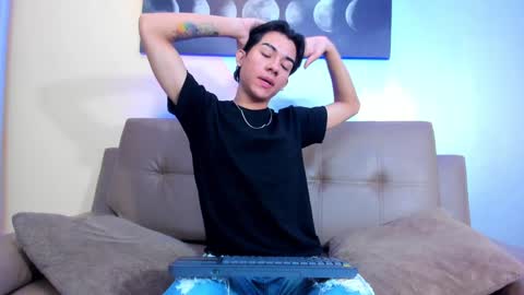 Jessy Mateus online show from December 4, 11:52 am