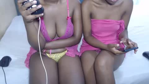 jessyhoneyx online show from December 16, 8:41 am