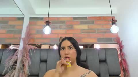 JESSY CORTES online show from January 5, 5:27 pm