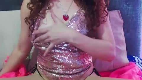 Snapshot of jessymoon00 chatting on December 19, 7:21 pm jessy online show from December 19, 7:21 pm