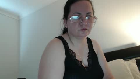 Snapshot of jessyqueen55 chatting on October 23, 6:45 am OnlyJessy online show from October 23, 6:45 am