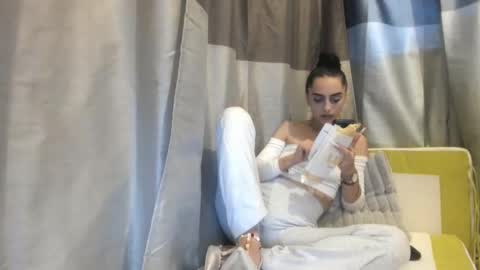 Jessy online show from October 20, 3:34 pm