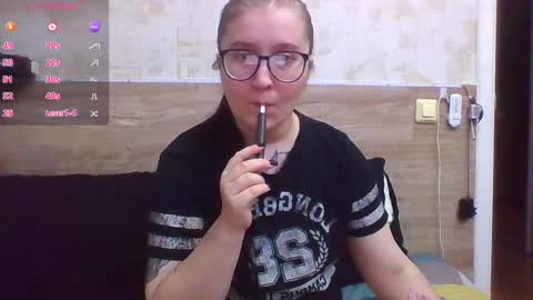 Snapshot of jessystoune1 chatting on December 16, 4:13 am Bye everyone i cant see any reason to stay here wish u luck online show from December 16, 4:13 am