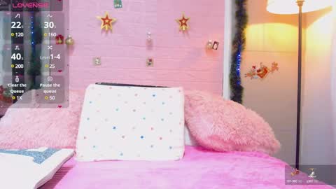Snapshot of jessyzoe chatting on December 3, 2:05 pm Jessy online show from December 3, 2:05 pm