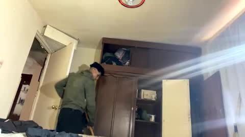 Snapshot of jesus29936 chatting on February 14, 6:15 pm jesus29936 online show from February 14, 6:15 pm