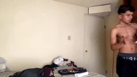 Snapshot of jesus29936 chatting on February 19, 7:32 pm jesus29936 online show from February 19, 7:32 pm