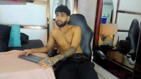 Snapshot of jesus77_ chatting on November 26, 3:02 pm --- Jesus --- online show from November 26, 3:02 pm