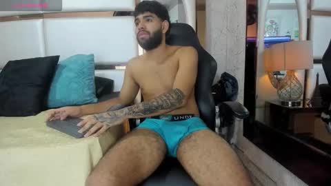 Snapshot of jesus77_ chatting on November 28, 2:42 pm --- Jesus --- online show from November 28, 2:42 pm