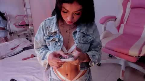 Jessica online show from February 24, 9:02 pm