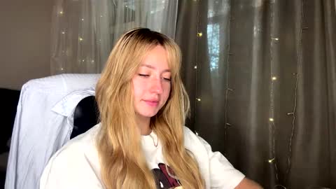 Snapshot of jettafrancis chatting on September 20, 7:42 am Kodi online show from September 20, 7:42 am