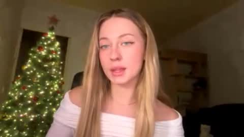 Snapshot of jettafrancis chatting on December 17, 12:33 pm Kodi online show from December 17, 12:33 pm