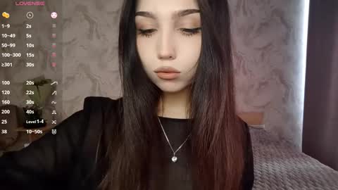 I am Gina ntmu Lets hit 10 Thumbs Up together online show from April 6, 9:32 am