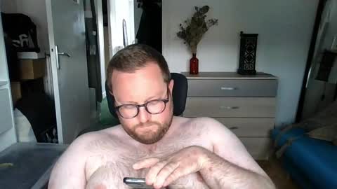 jeuneloup92 online show from May 12, 4:04 pm