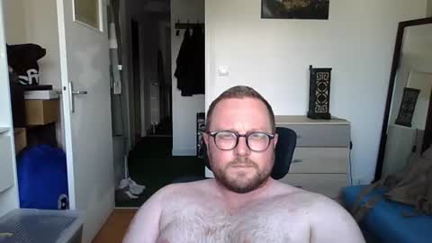Snapshot of jeuneloup92 chatting on June 25, 3:27 pm jeuneloup92 online show from June 25, 3:27 pm